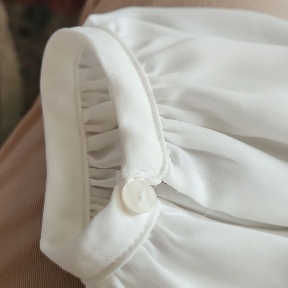 White Worthington lightweight long sleeve blouse women's large lace accents - Picture 8 of 8